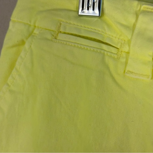 Gap khakis neon yellow - Picture 9 of 9